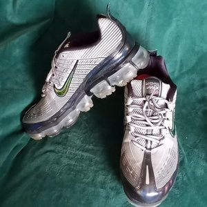 EUC Air Vapormax 360 Running Sneakers Metallic Silver CK2718-004 Size